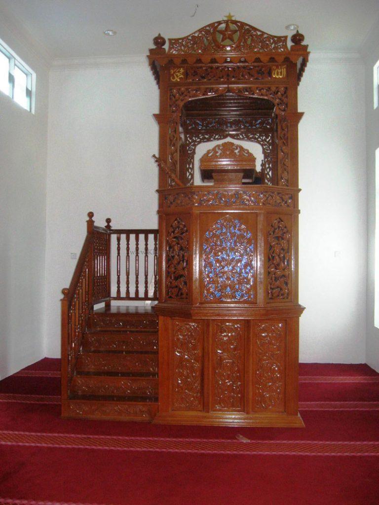 Mimbar Masjid ukir modern